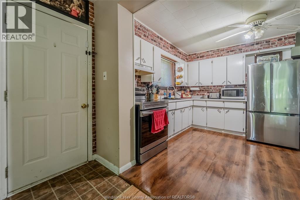 3764 Matchett Road, Windsor, Ontario  N9C 2A2 - Photo 4 - 26010441