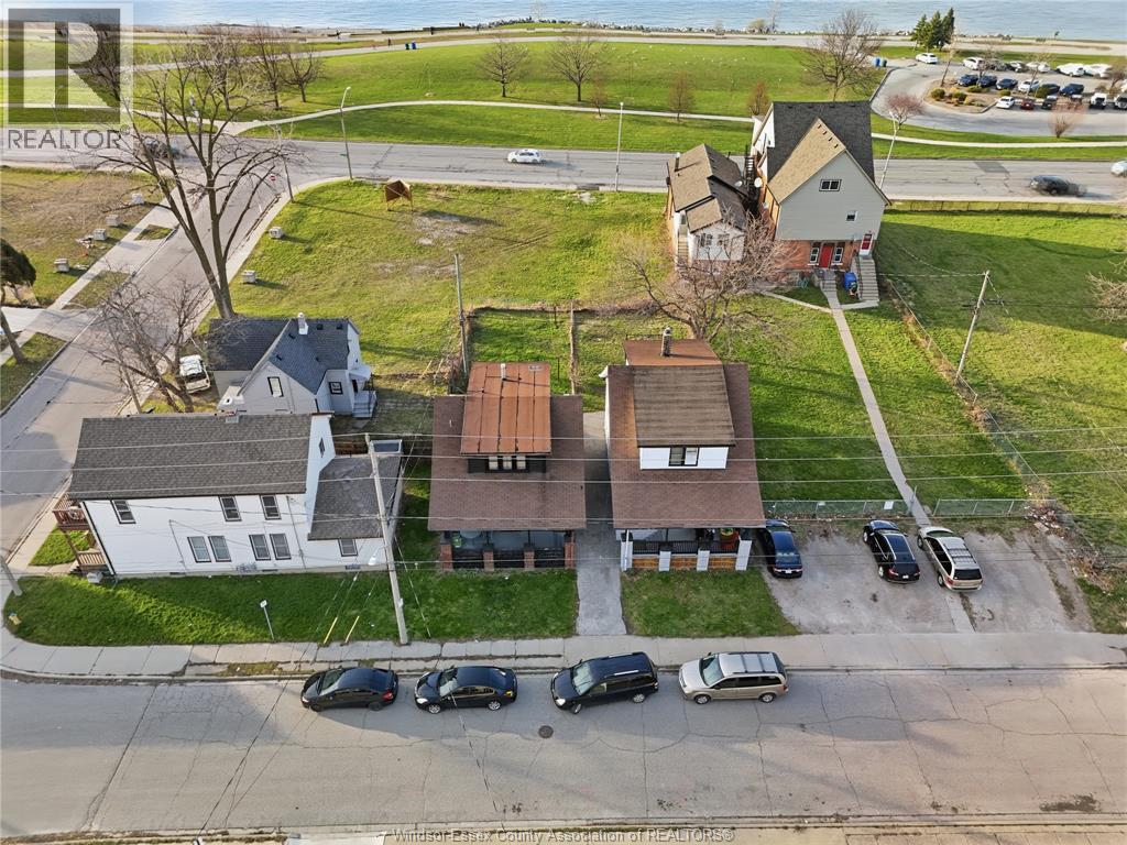 819-829 Riverside Ave, Windsor, Ontario  N9A 2T4 - Photo 3 - 26010118