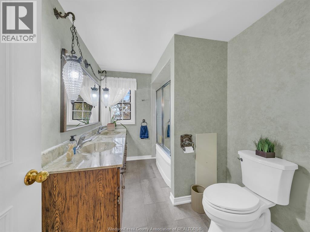 388 Seacliff Drive West, Leamington, Ontario  N8H 4E1 - Photo 30 - 26010482