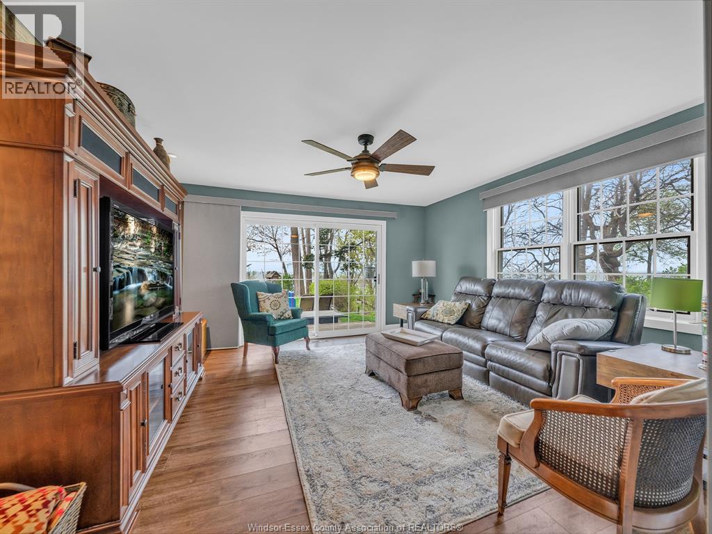 388 Seacliff Drive West, Leamington, Ontario  N8H 4E1 - Photo 7 - 26010482