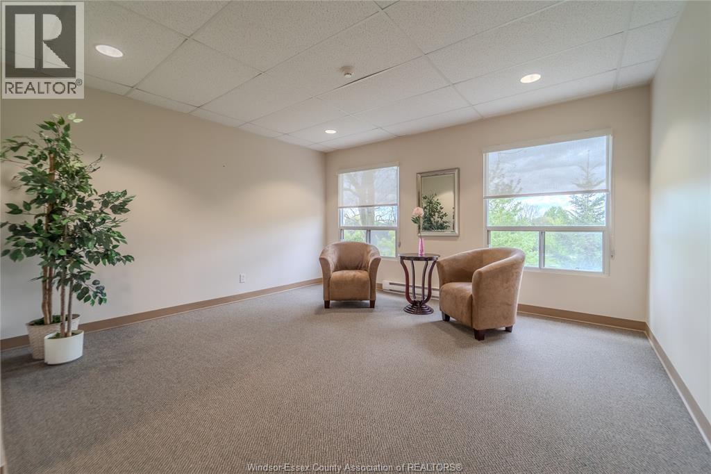 315 Village Grove Drive Unit# 301, Tecumseh, Ontario  N8N 5G4 - Photo 11 - 26007538