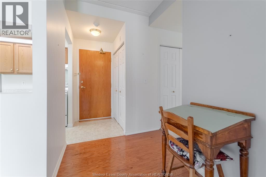 315 Village Grove Drive Unit# 301, Tecumseh, Ontario  N8N 5G4 - Photo 13 - 26007538