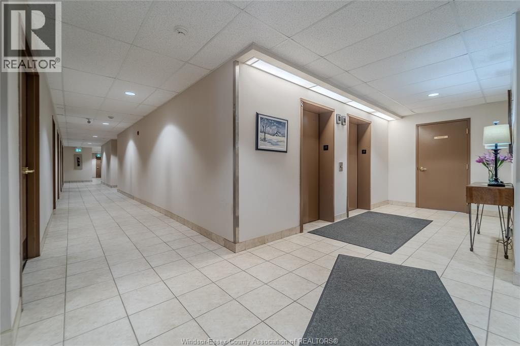 315 Village Grove Drive Unit# 301, Tecumseh, Ontario  N8N 5G4 - Photo 9 - 26007538