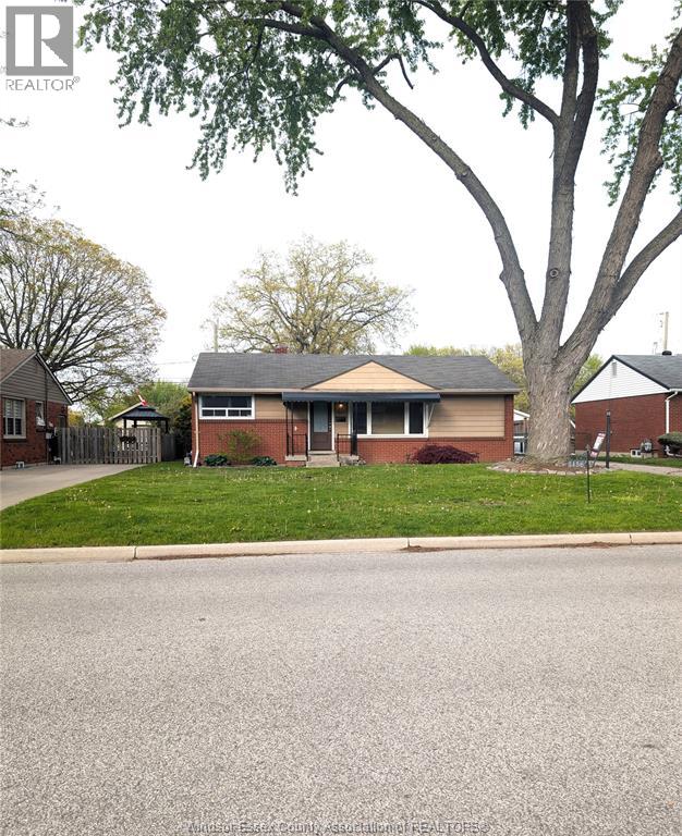 3456 EVERTS AVENUE, Windsor, Ontario