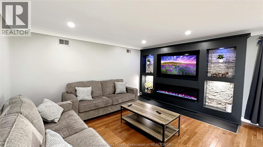 1720 Lakeshore Rd 123, Lakeshore, Ontario  N0R 1V0 - Photo 4 - 26010423
