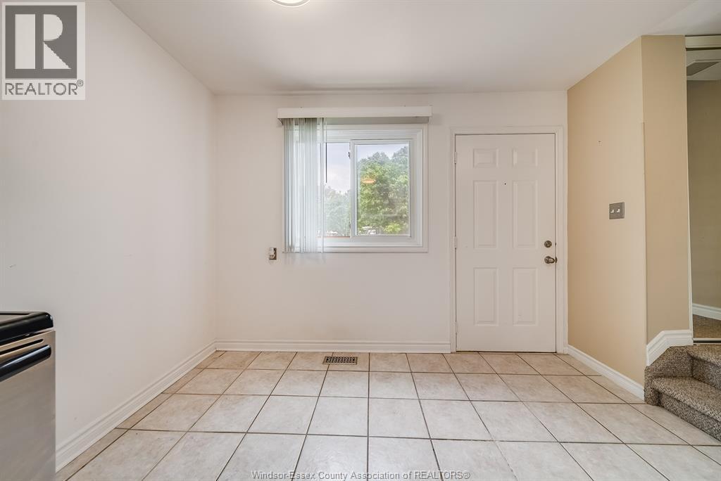 5486 Lassaline, Windsor, Ontario  N8T 1B1 - Photo 14 - 26010406