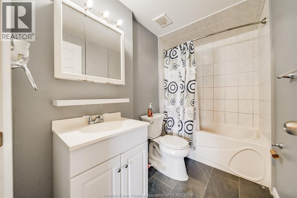 5486 Lassaline, Windsor, Ontario  N8T 1B1 - Photo 23 - 26010406