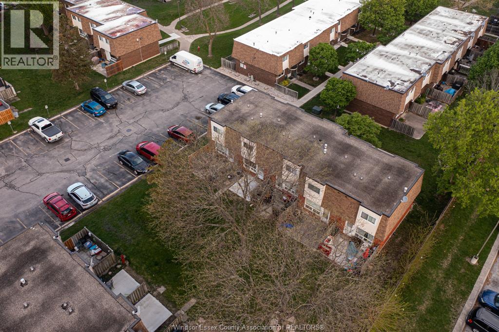 5486 Lassaline, Windsor, Ontario  N8T 1B1 - Photo 36 - 26010406