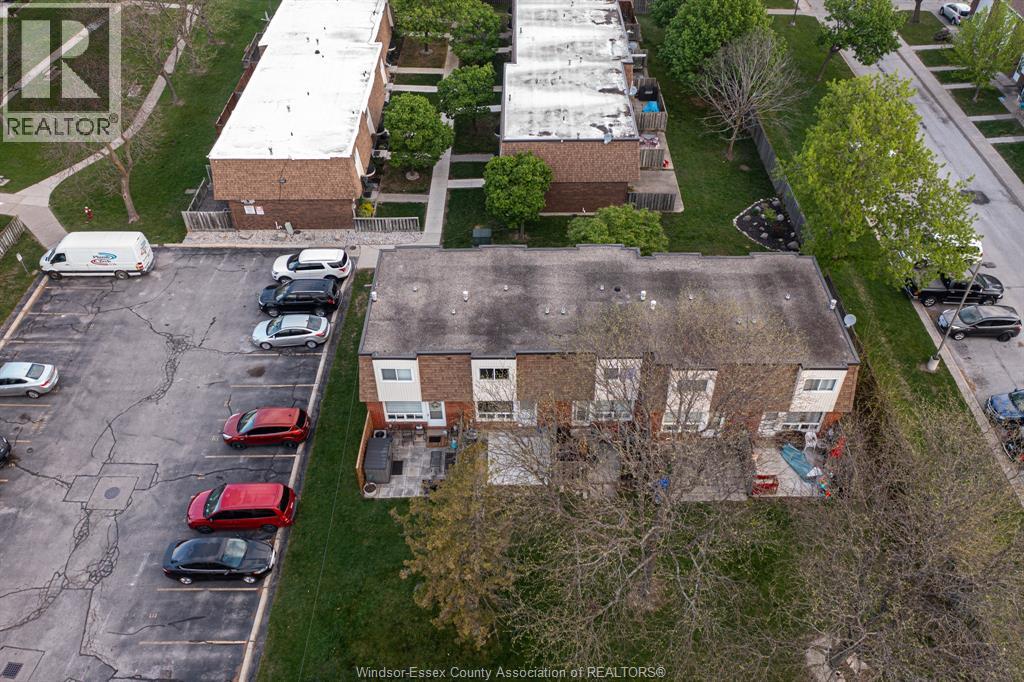 5486 Lassaline, Windsor, Ontario  N8T 1B1 - Photo 37 - 26010406