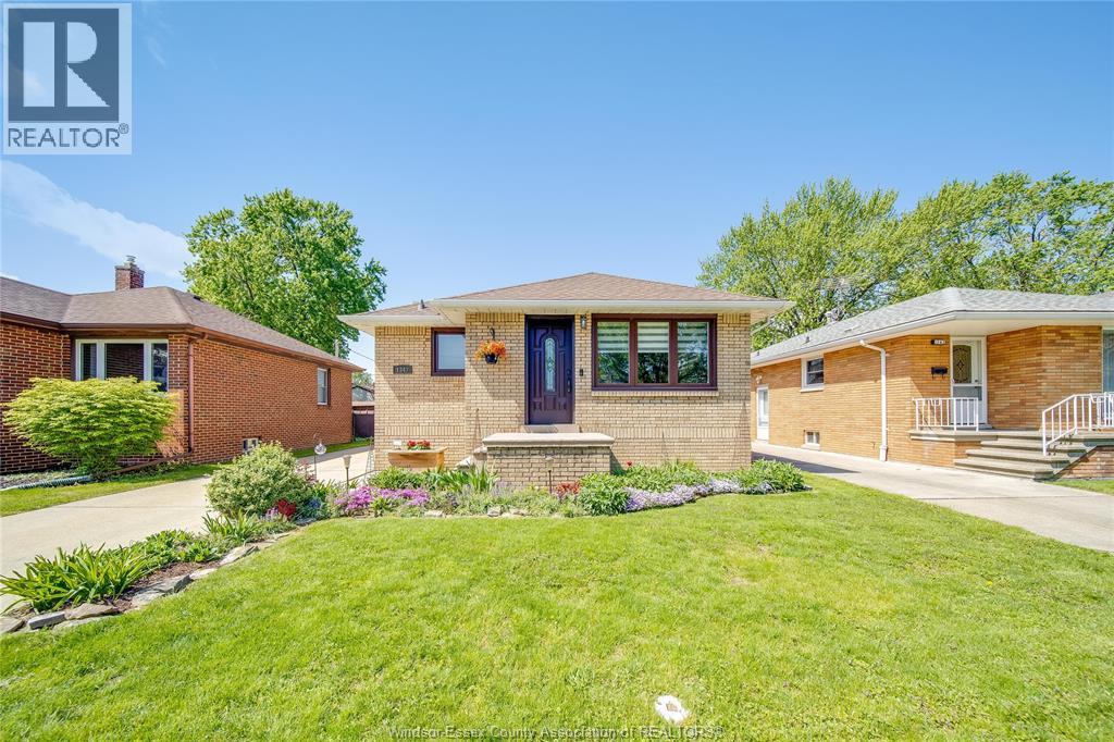 1347 Bernard Road, Windsor, Ontario  N8Y 4K2 - Photo 2 - 26010462