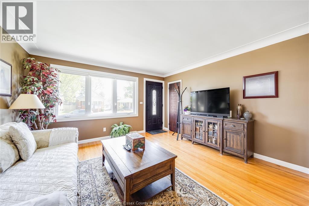 1347 Bernard Road, Windsor, Ontario  N8Y 4K2 - Photo 4 - 26010462