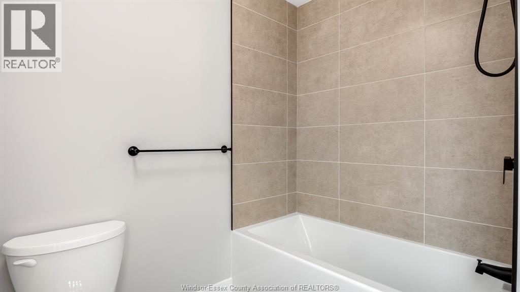 821-823 Villaire, Windsor, Ontario  N9S 2J3 - Photo 15 - 26010694