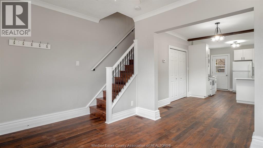 821-823 Villaire, Windsor, Ontario  N9S 2J3 - Photo 6 - 26010694