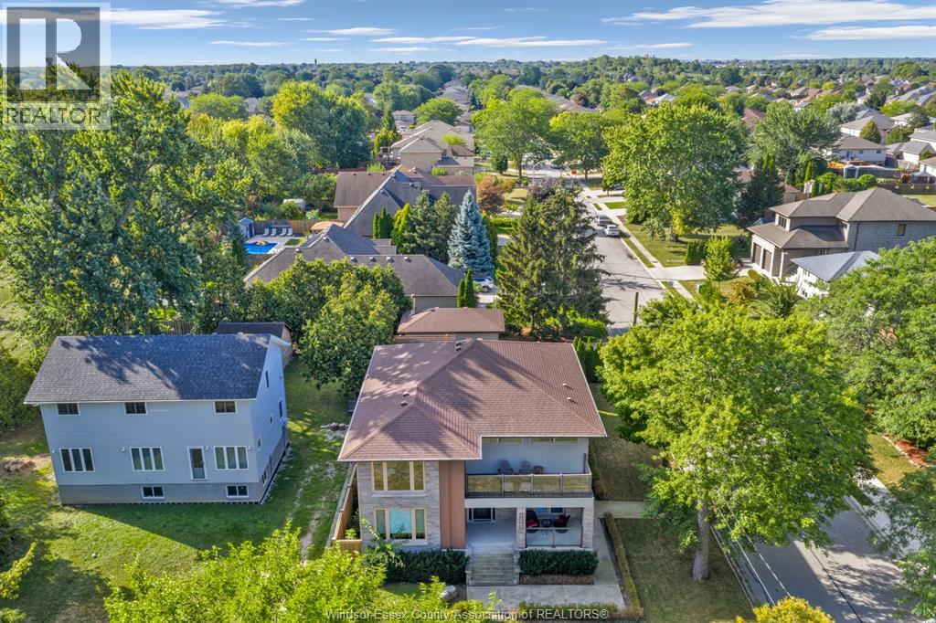 11965 Riverside Drive East, Windsor, Ontario  N8P 1A8 - Photo 2 - 26010729