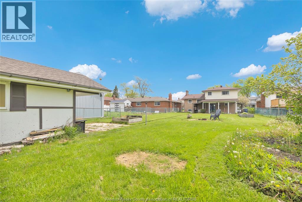 267 Iler Street, Essex, Ontario  N8M 1T9 - Photo 32 - 26010725