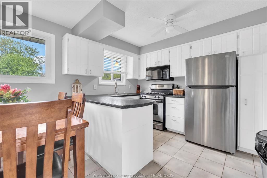 267 Iler Street, Essex, Ontario  N8M 1T9 - Photo 7 - 26010725
