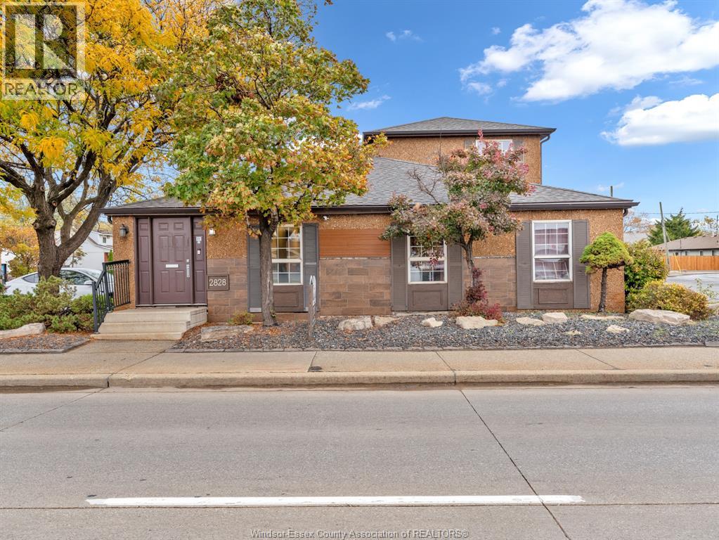 2828 HOWARD AVENUE, Windsor, Ontario