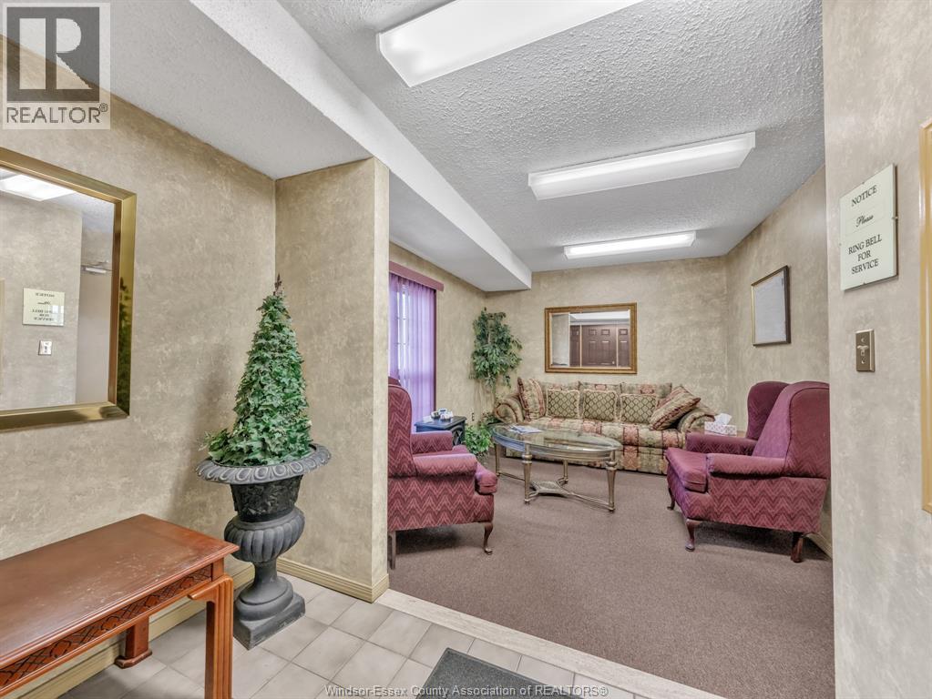 2828 Howard Avenue, Windsor, Ontario  N8X 3Y3 - Photo 4 - 26010713
