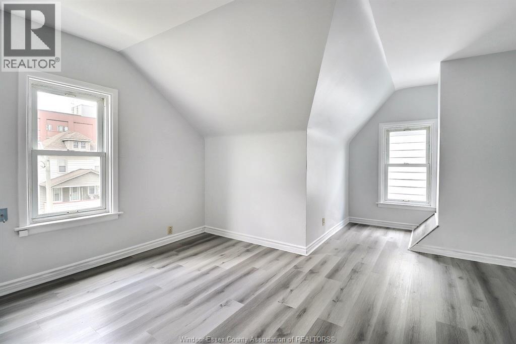 996 Albert, Windsor, Ontario  N8Y 1V6 - Photo 13 - 26010732