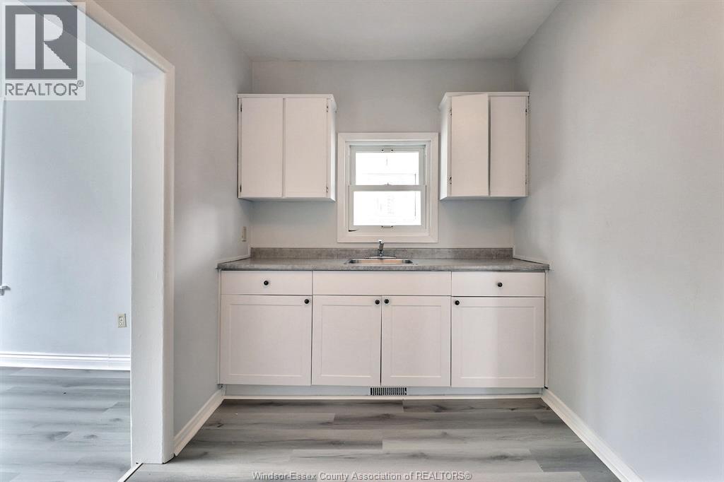 996 Albert, Windsor, Ontario  N8Y 1V6 - Photo 7 - 26010732