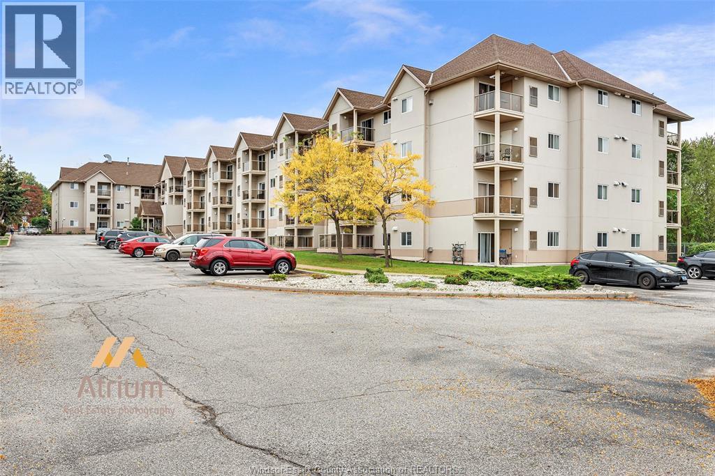 3000 Sandwich Street Unit# 206, Windsor, Ontario  N9C 4G3 - Photo 2 - 26010792