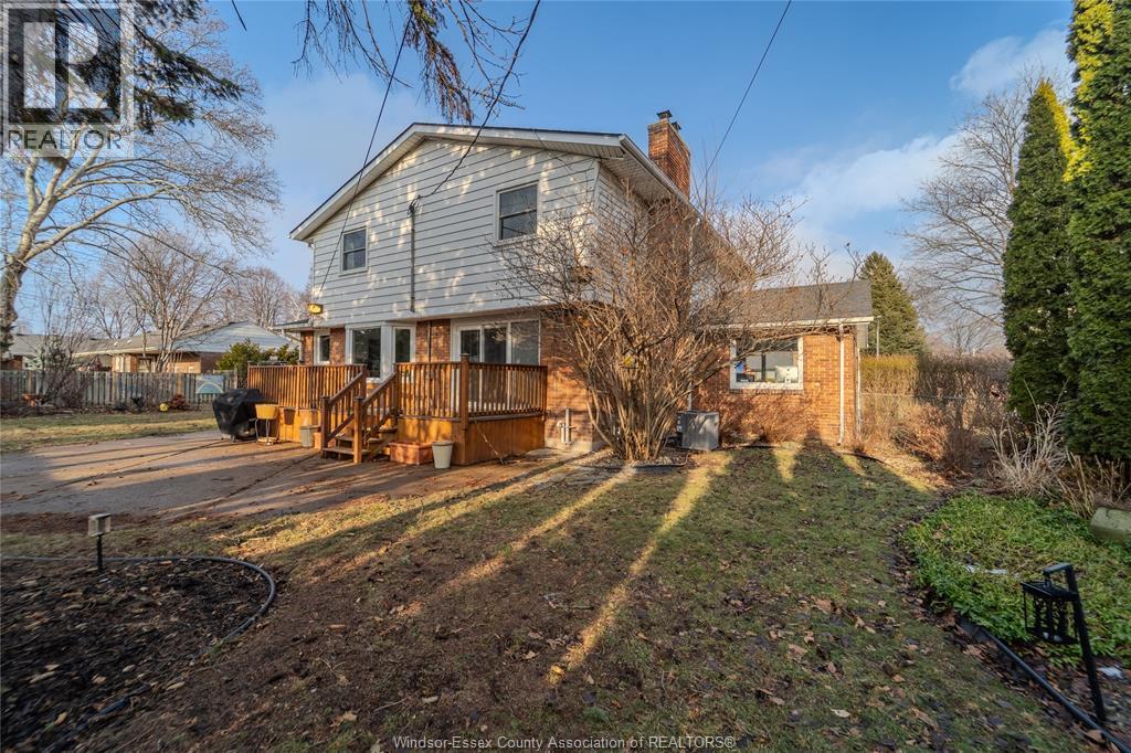 2477 Mark Avenue, Windsor, Ontario  N9E 2W2 - Photo 34 - 26010806