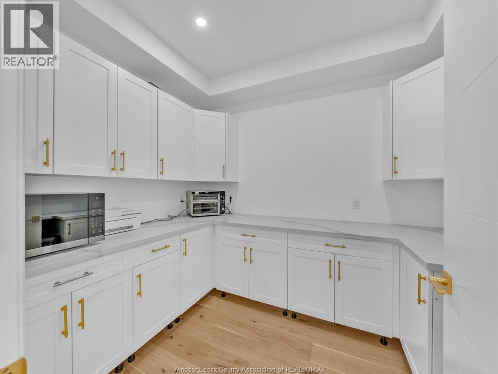 3684 Sutton Avenue, Windsor, Ontario  N9E 0B3 - Photo 18 - 26010750