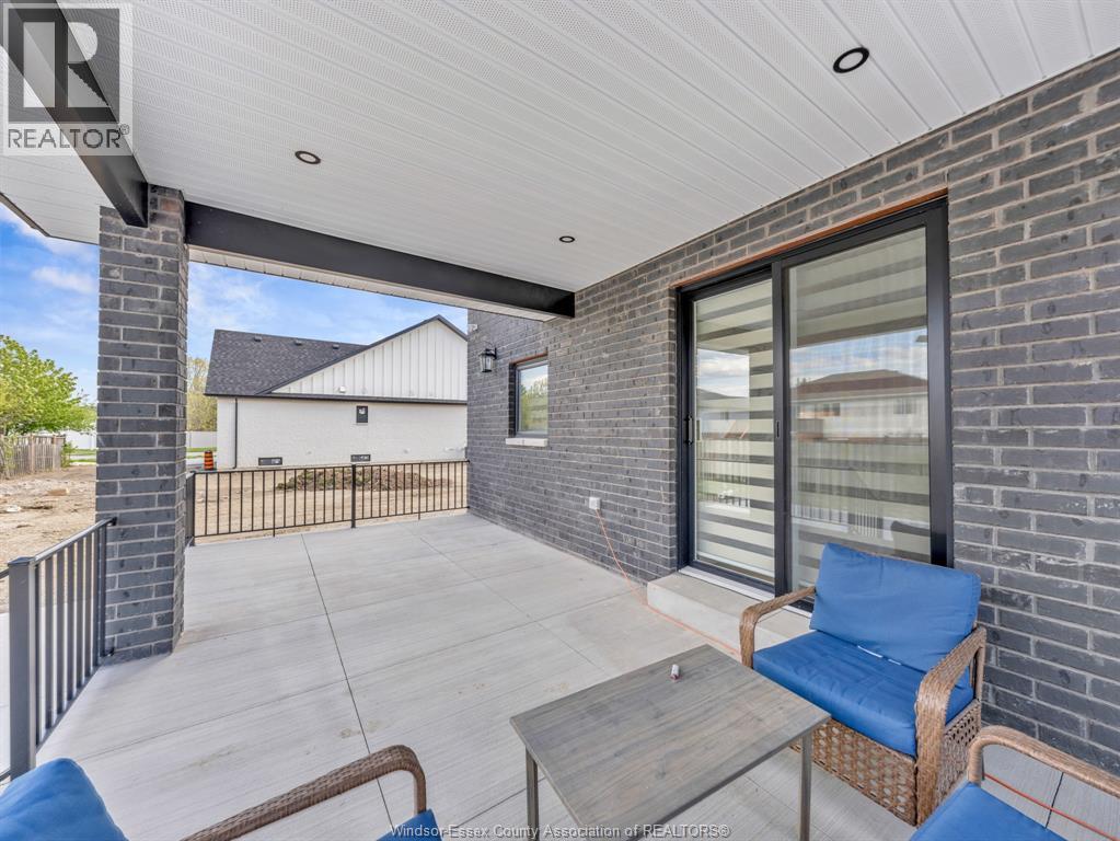 3684 Sutton Avenue, Windsor, Ontario  N9E 0B3 - Photo 44 - 26010750