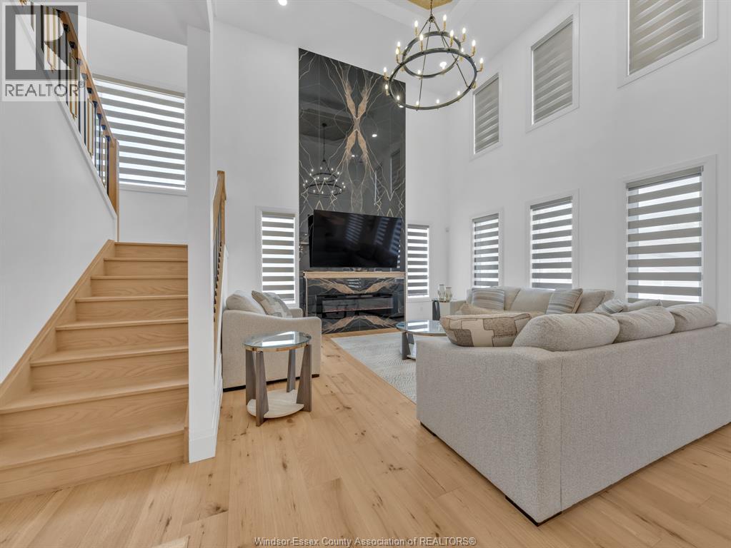 3684 Sutton Avenue, Windsor, Ontario  N9E 0B3 - Photo 9 - 26010750