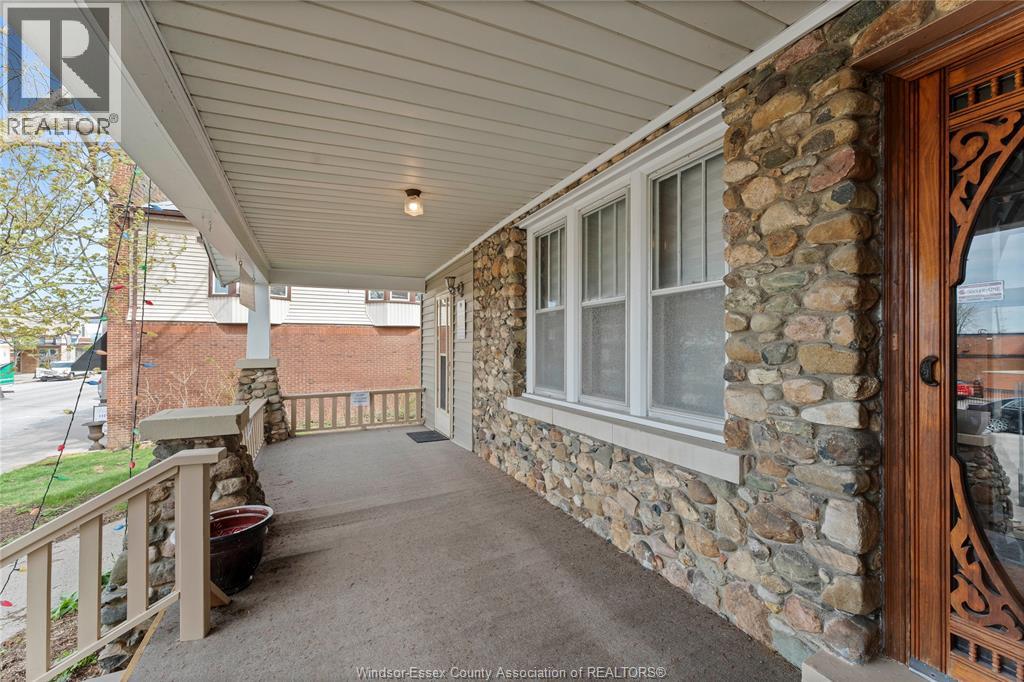 582 Notre Dame - Main, Belle River, Ontario  N0R 1A0 - Photo 6 - 26011025