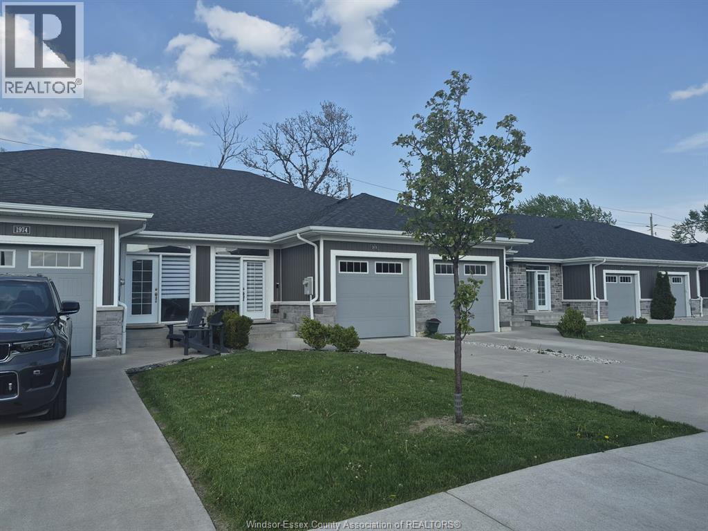 1974 Ethan Court, Windsor, Ontario  N8T 0B3 - Photo 3 - 26011053