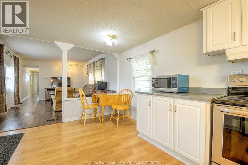8 Ash Court, Mcgregor, Ontario  N0R 1J0 - Photo 11 - 26010988