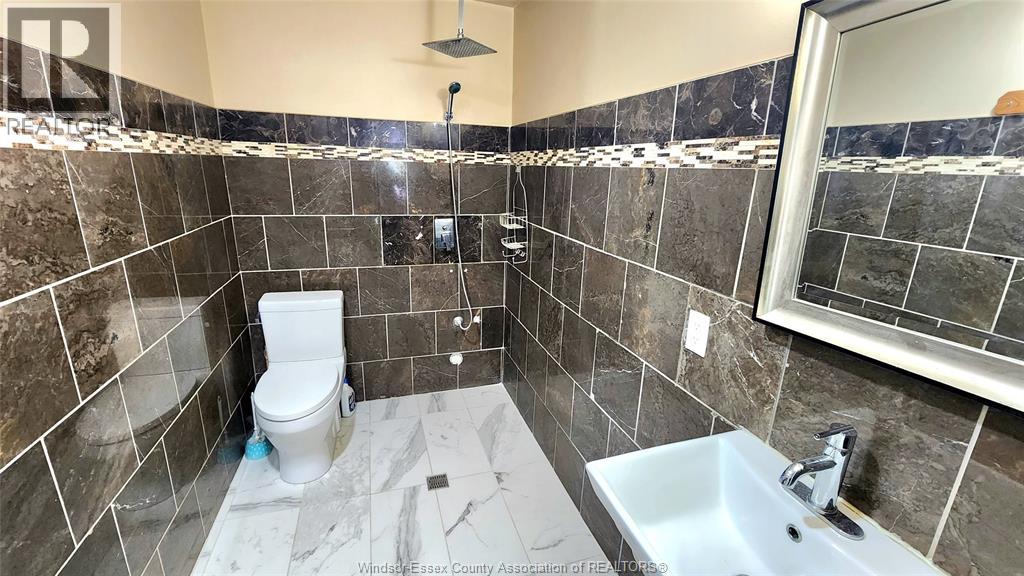 286 Ouellette Avenue, Windsor, Ontario  N9A 1A5 - Photo 18 - 26011060