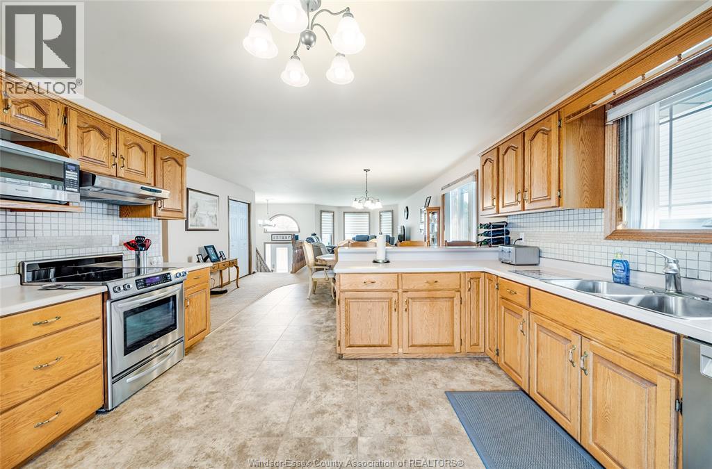 313 Applewood, Kingsville, Ontario  N9Y 3Y7 - Photo 12 - 26011072