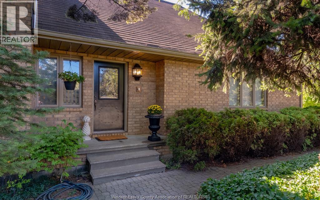 379 Elmgrove Drive, Lakeshore, Ontario  N8N 4H2 - Photo 5 - 26011128