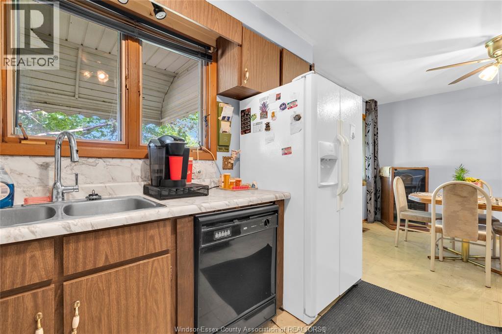 302 West Pike Creek Road, Lakeshore, Ontario  N8N 2L9 - Photo 10 - 26011183