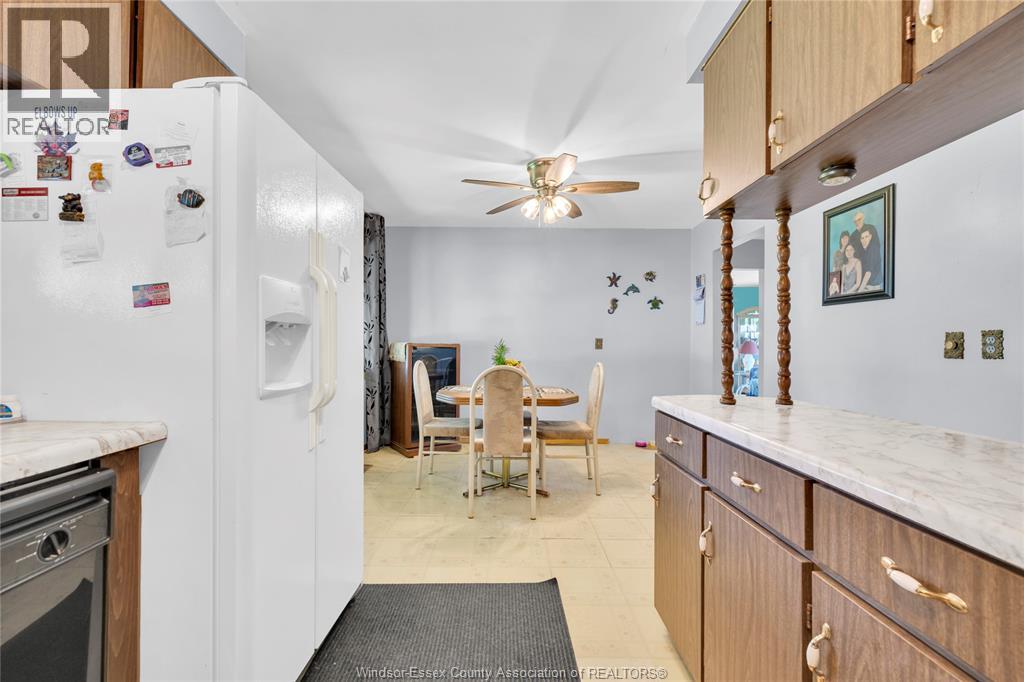 302 West Pike Creek Road, Lakeshore, Ontario  N8N 2L9 - Photo 11 - 26011183