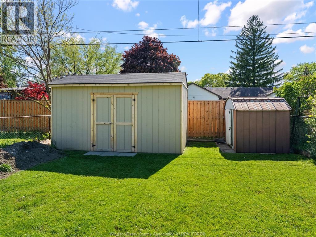 1733 Glendale, Windsor, Ontario  N9T 2N1 - Photo 24 - 26011260