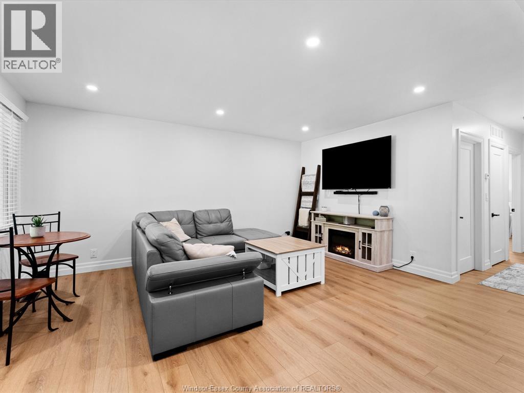 1733 Glendale, Windsor, Ontario  N9T 2N1 - Photo 6 - 26011260