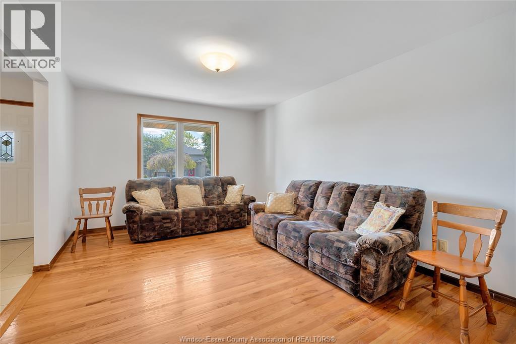 1042 Brookview Crescent, Windsor, Ontario  N8W 5H3 - Photo 7 - 26011252