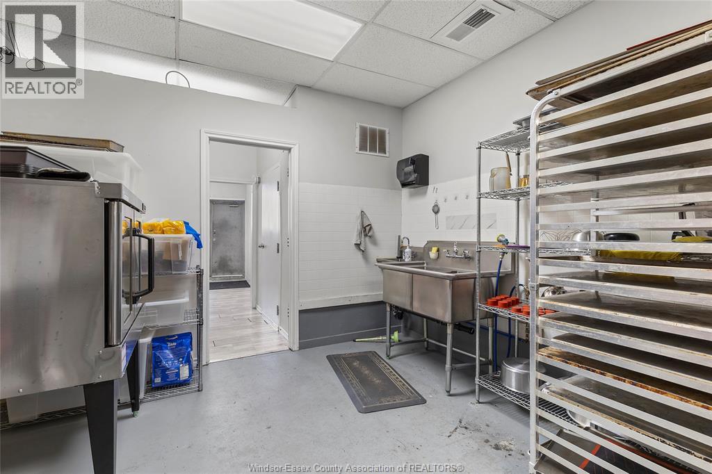 1169-1181 Tecumseh Road East, Windsor, Ontario  N8W 1V5 - Photo 35 - 26011274