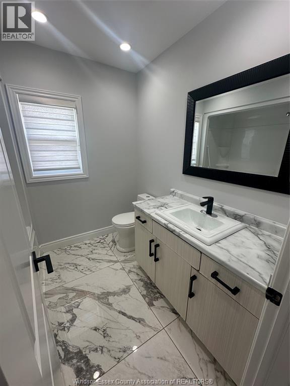 2549 Grand Marais West Unit# Upper, Windsor, Ontario  N9E 1G4 - Photo 7 - 26011275