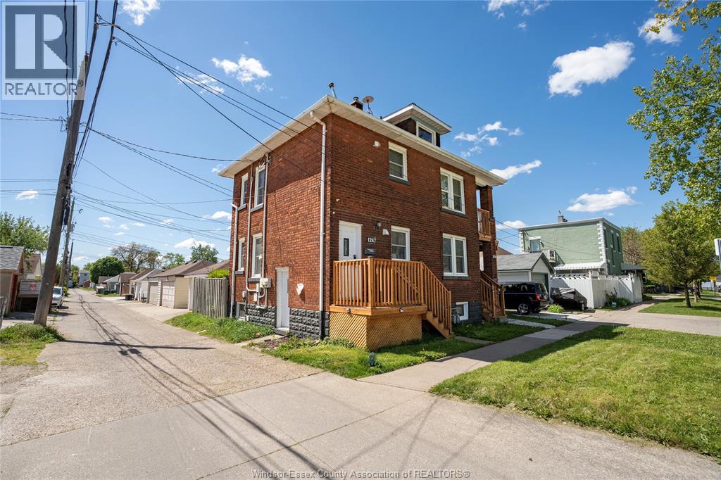 1239-47 Richmond Street, Windsor, Ontario  N9A 4A7 - Photo 2 - 26011290