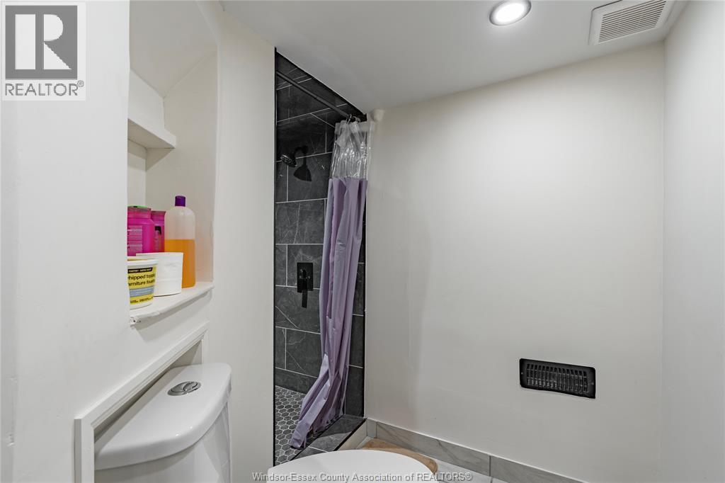 1239-47 Richmond Street, Windsor, Ontario  N9A 4A7 - Photo 29 - 26011290