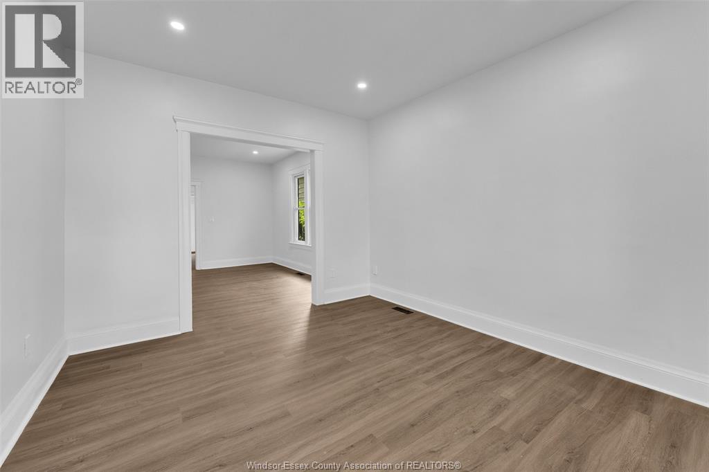 505 Mckay, Windsor, Ontario  N9B 1Z7 - Photo 4 - 26011302