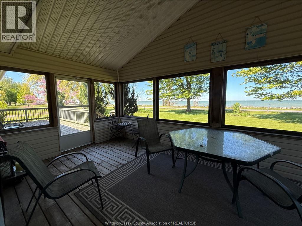 945 West Shore Road, Pelee Island, Ontario  N0R 1M0 - Photo 23 - 26011311