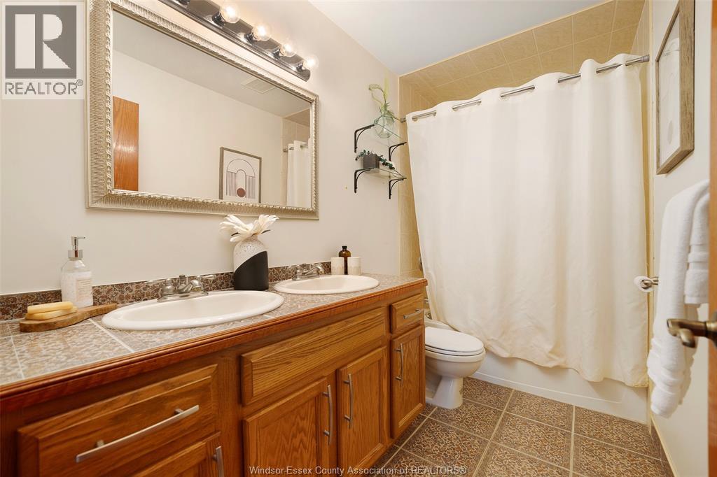 11363 Amalfi, Windsor, Ontario  N8P 1J8 - Photo 39 - 26011372