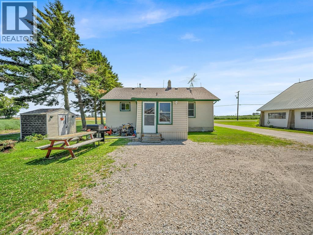 1598 Gore, Harrow, Ontario  N0R 1G0 - Photo 14 - 26011242