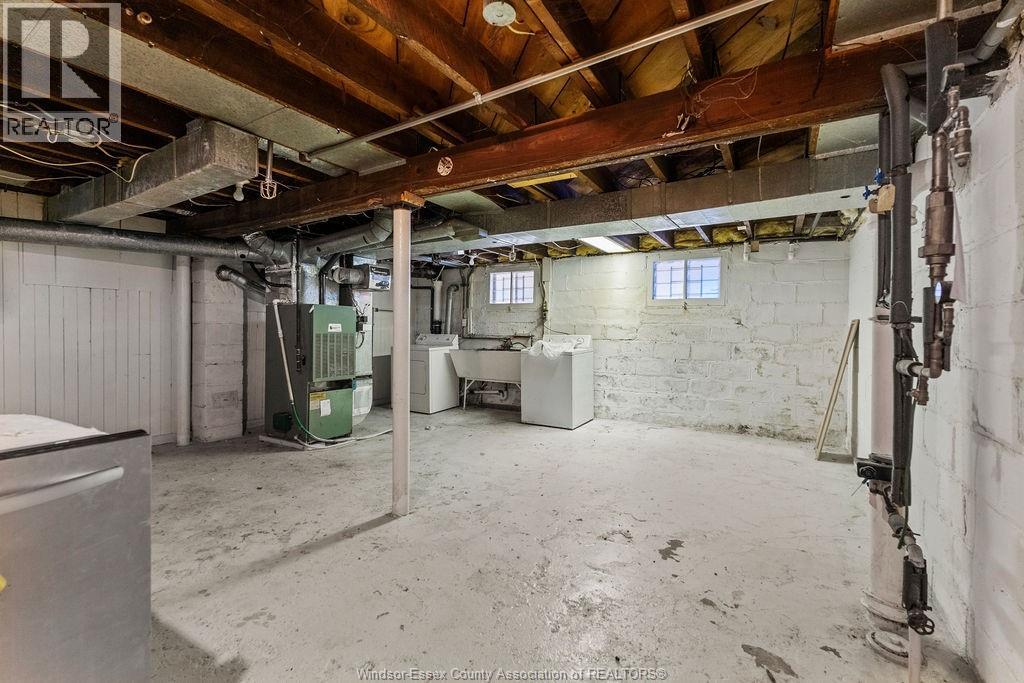 557 Moy Ave, Windsor, Ontario  N9A 2N3 - Photo 41 - 26011382