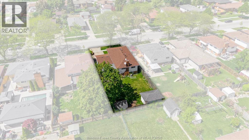 10575 Mulberry Drive, Windsor, Ontario  N8R 1H7 - Photo 32 - 26011394